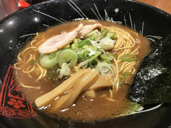 「豚骨醤油らーめん 780円」@金澤濃厚豚骨ラーメン 神仙 品達品川店の写真