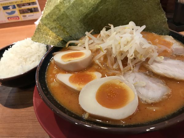 「極辛ラーメン 830円 のり 50円」@横浜家系ラーメン 大森家の写真