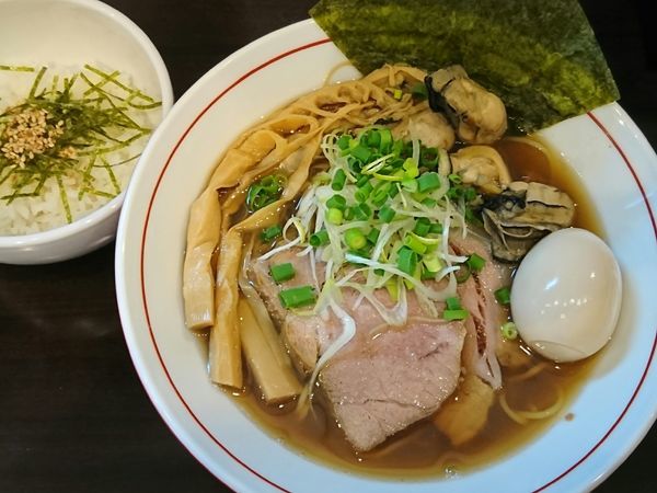 「【シークレット限定】牡蠣のらーめん(追い飯付き) ￥900」@麺 ひばりの写真