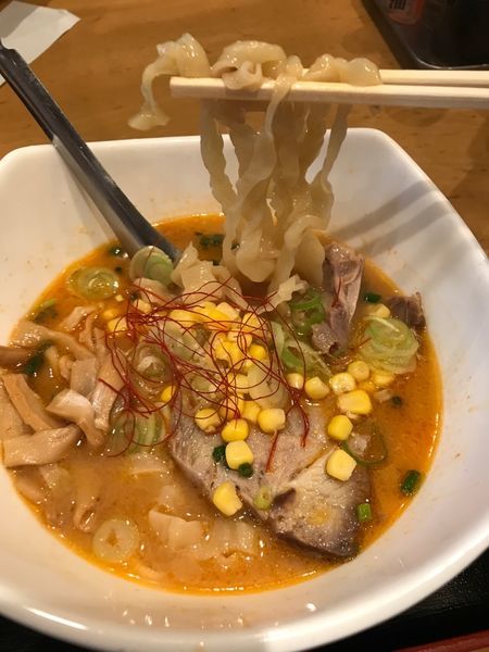 「ミルクみそラーメン 800円 極太手打麺 50円」@牛乳屋食堂の写真