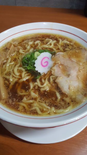 「中華そば大盛」@横浜中華そば 維新商店の写真