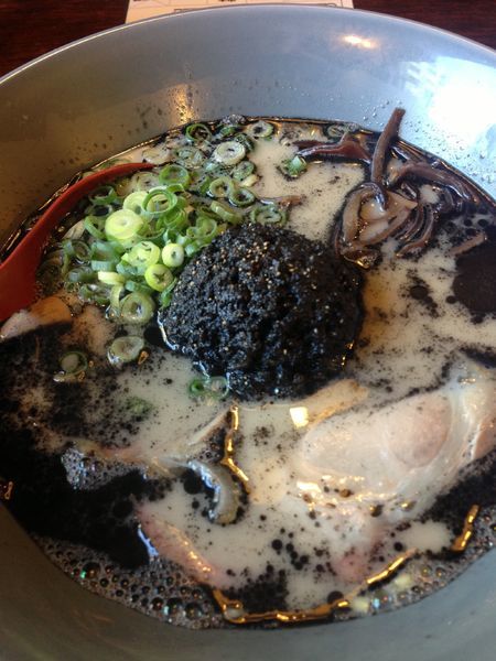 「黒王」@ラーメン凪 豚王 渋谷店の写真