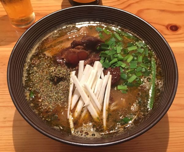 「軟骨ソーキとマコモダケの味噌ラーメン〜山縣さんありがとう〜」@麺や渦雷UZURAIの写真