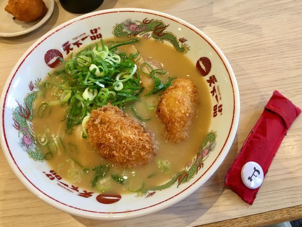 「こってり＋カキフライ」@天下一品 南摂津店の写真