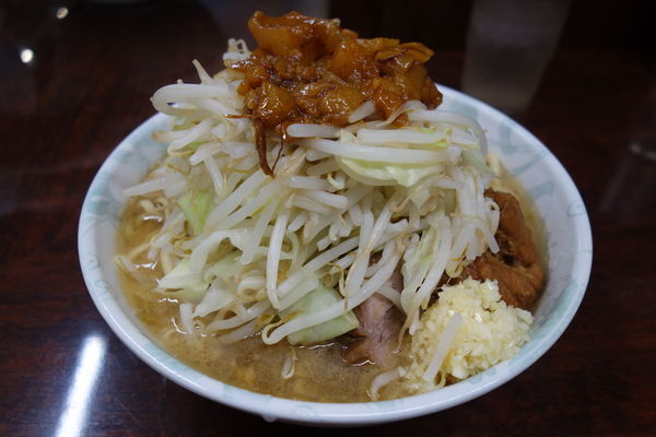 「小ラーメン700円ヤサイニンニクアブラ」@ラーメン二郎 めじろ台店の写真