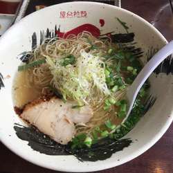 牛骨塩らーめん