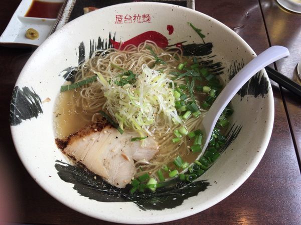 「牛骨塩らーめん」@屋台拉麺 一’sの写真