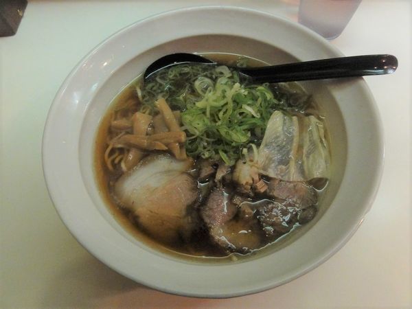 「醤油ラーメン」@かがり 木屋町店の写真