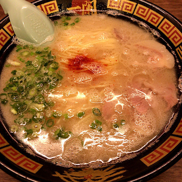 「天然とんこつラーメン　890円」@一蘭 浅草店の写真