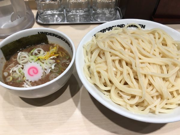 「濃厚つけ麺 大盛XL」@UNDERGROUND RAMEN 頑者 コクーンシティさいたま新都心店の写真