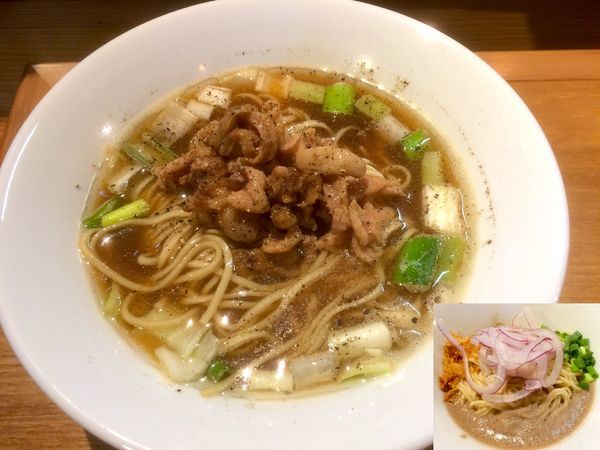 「【朝営業】鴨胡椒煮干そば(700円)+替玉(350円)」@中華そば 先崎の写真