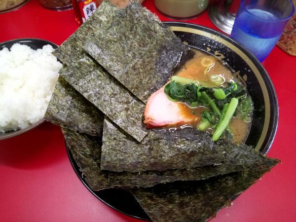 「ラーメン680円+海苔100円+ライス100円」@家系ラーメン 王道家の写真