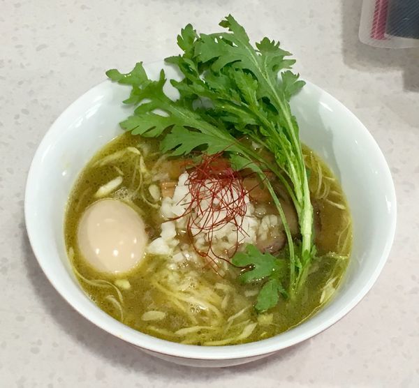 「牡蠣そば【限定】1000円+味玉」@ラーメン星印の写真