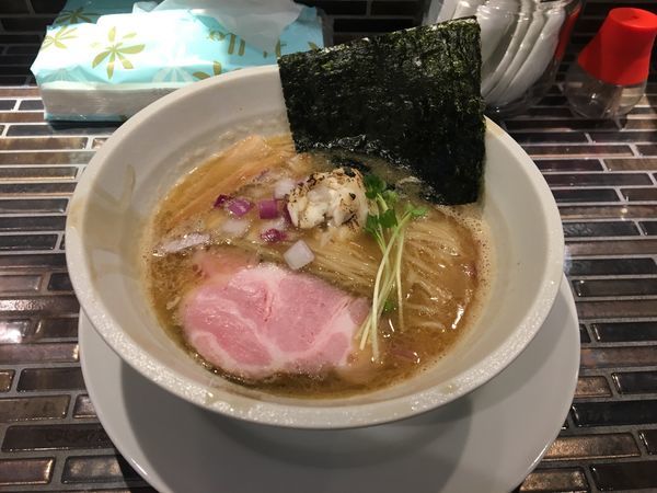 「濃厚鯛そば」@noodles kitchen GUNNERS 新丸子店の写真