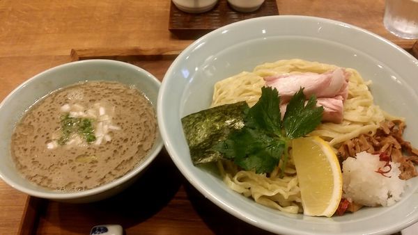 「伊吹煮干つけめん （Lサイズ250g）」@箸とレンゲの写真
