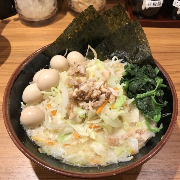 「ベジタブル家系（塩）（￥630）＋うずらの玉子（クーポン）」@横浜家系ラーメン 横浜道 蒲田店の写真