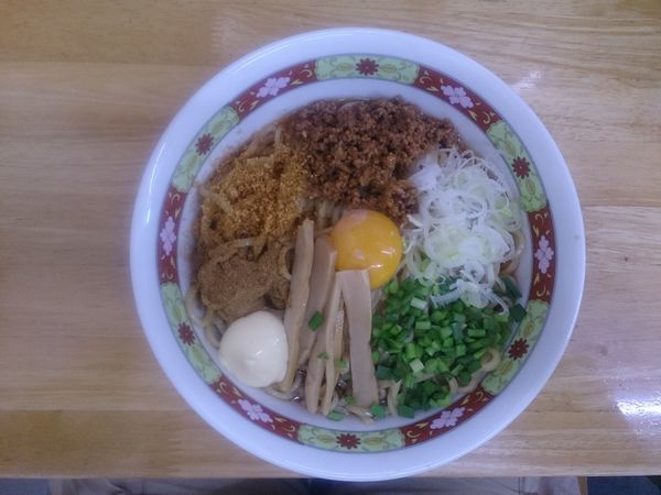 「まぜそば＋麺増し200g」@勝神角ふじの写真