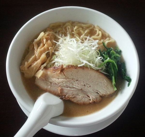 「鶏白湯醤油780円」@麺屋 ももすけの写真