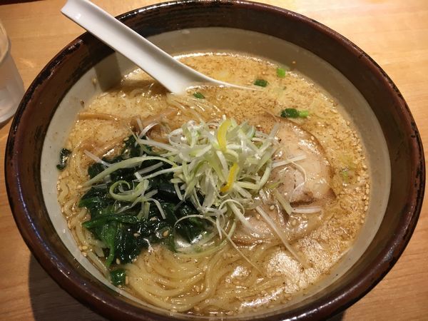 「塩ラーメン  680円」@俺流塩らーめん 渋谷公園通り店の写真