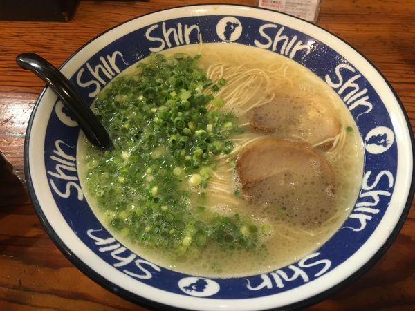 「ラーメン」@博多らーめん ShinShin 天神本店の写真