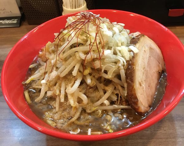 「ビリーG (無料ネギチーズライス付き)950円」@ビリカラ味噌ラーメン 不器用の写真