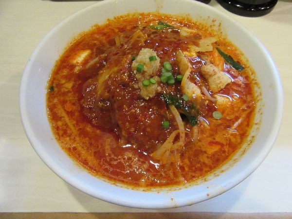 「どて辛らーめん（７５０円）」@どてちんⅢの写真