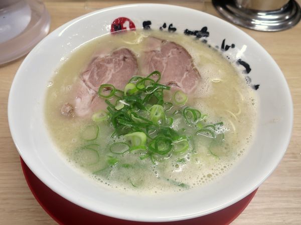 「長浜らーめん ６５０円 ※ばりかた」@長浜ナンバーワン 東京大岡山店の写真