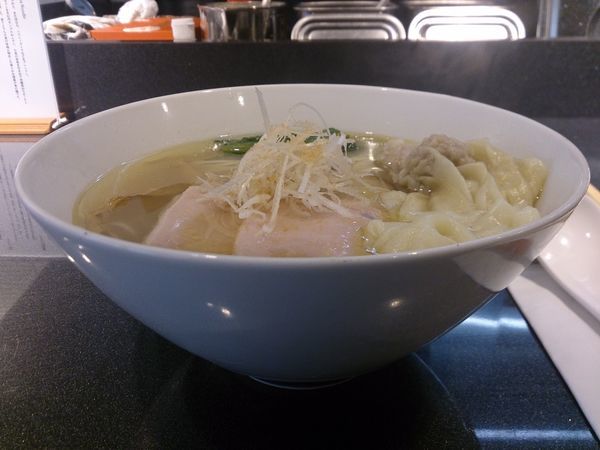 「ワンタン塩Soba」@Japanese Soba Noodles 蔦の写真