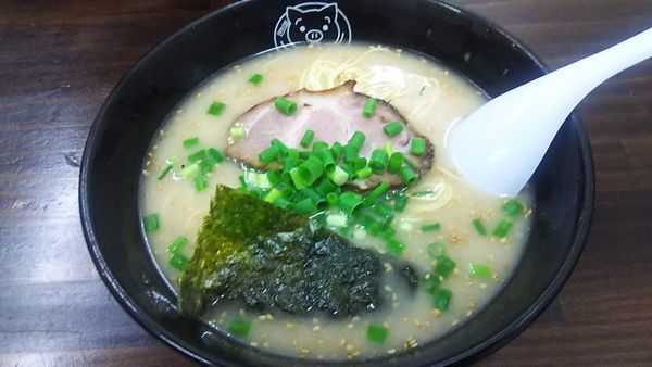 「博多ラーメン半チャーハンセット」@博多ラーメン 長浜や 日暮里店の写真