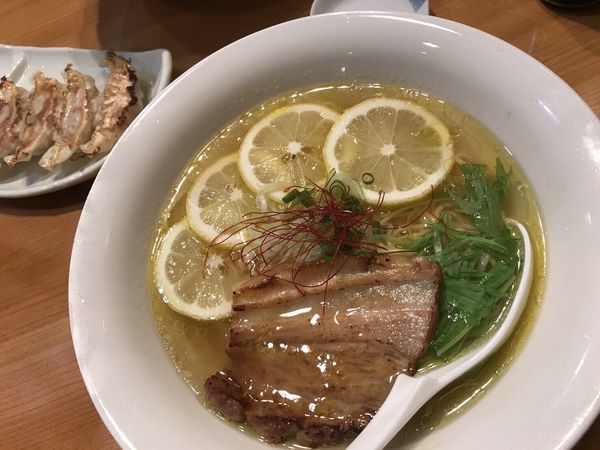 「レモンラーメン」@麺処 麺彩の写真