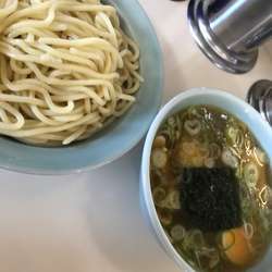 つけ麺 中（あつもり）