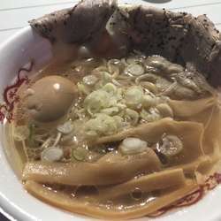 伊勢海老の黄金醤油ラーメン＋味付け玉子トッピング