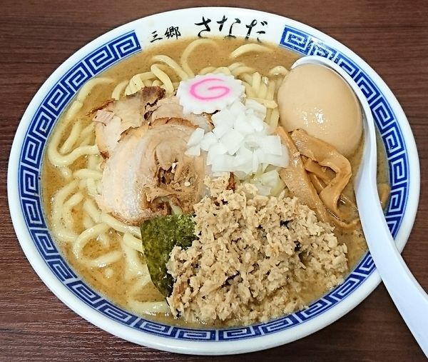 「特製中華そば＋大盛」@つけめん さなだの写真