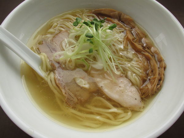 「鶏塩拉麺　「750円」」@麺屋 心羽の写真