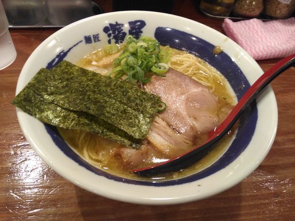 「濃厚煮干しそば」@濃厚煮干しそば 麺匠 濱星 関内店の写真