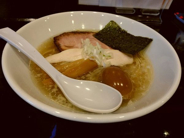 「塩らーめん(並盛・140g)670円」@麺屋 千とせの写真