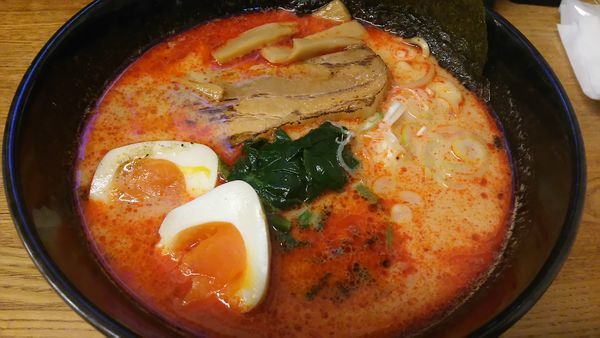 「黒琥担々麺+味玉」@麺屋 黒琥〜KUROKO〜 豊洲店の写真