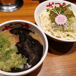 濃厚黒マー油つけ麺