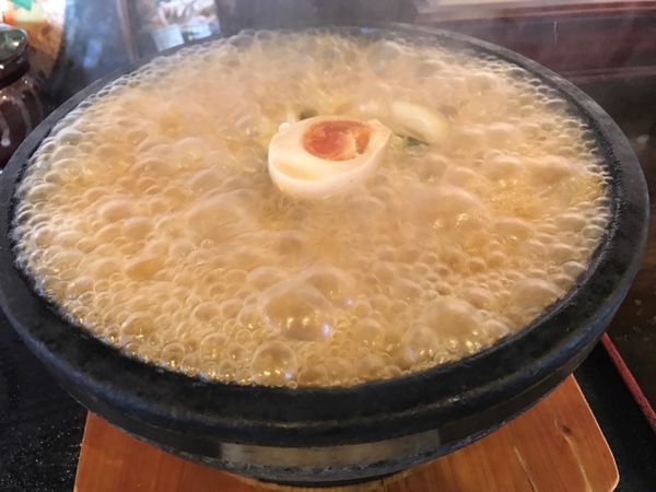 「石焼野菜醤油らーめん 918円」@石焼らーめん 火山 仙台ゆめタウン店の写真