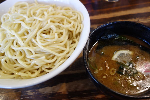 「つけめん特盛（440g）780円」@麺座でんの写真