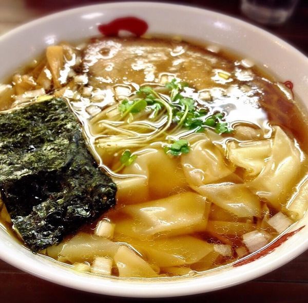 「ワンタン麺」@支那そば 正月屋の写真