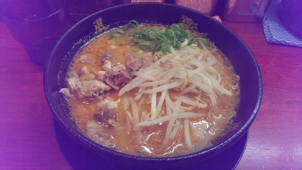 「辛みそラーメン、替玉ｗ」@とんこつラーメン 博多風龍 渋谷店の写真