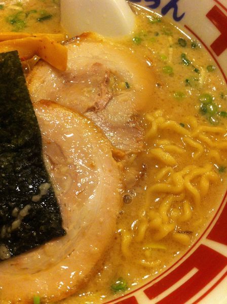 「ラーメン」@屯ちん 池袋西口店の写真