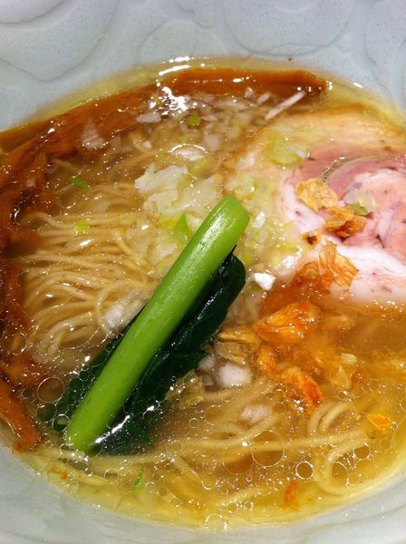 「ミニ塩らぁ麺」@支那そばや 新横浜ラーメン博物館店の写真
