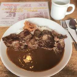 ビーフカレー (1000円)