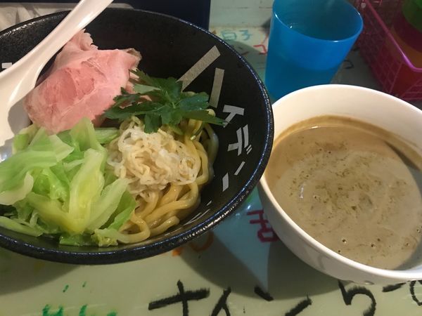 「トリュフ搾りつけ麺 大盛 レアチャーシュー」@ハイデン.コッコFACTORYサマンサ・タマサの写真