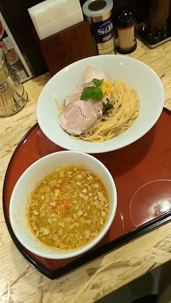 「鶏としそつけ麺９５０円」@中華そば 依々恋々の写真