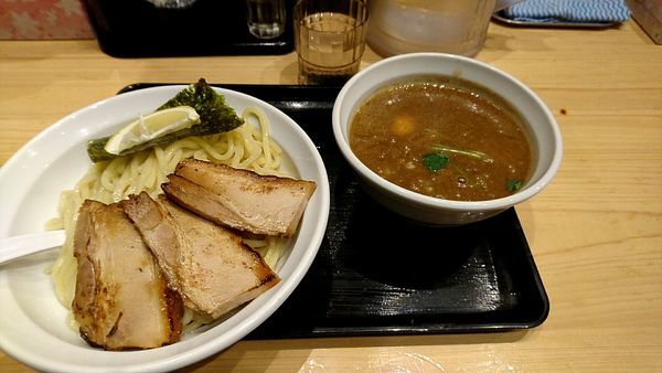 「濃厚煮干しつけ麺 大盛」@つけめん 蕾 本家の写真