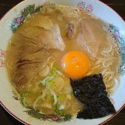玉子入りラーメン