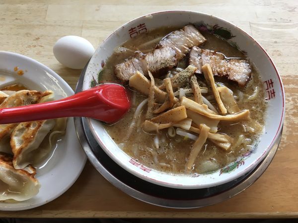 「とんしお＋餃子」@大ちゃんらーめんの写真